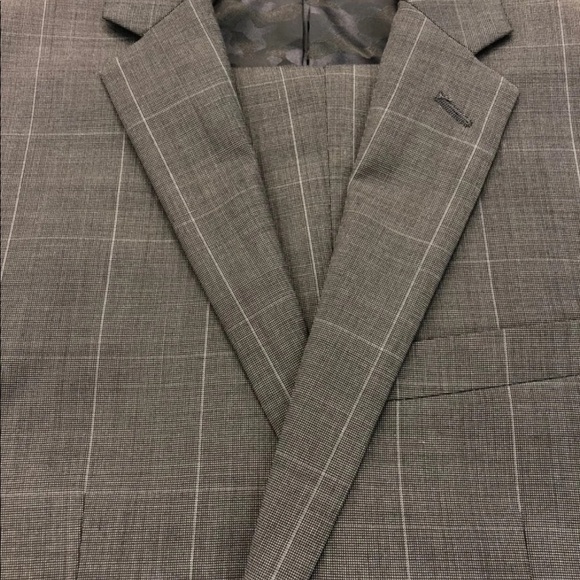 Joseph Abboud Suit - Picture 3 of 4